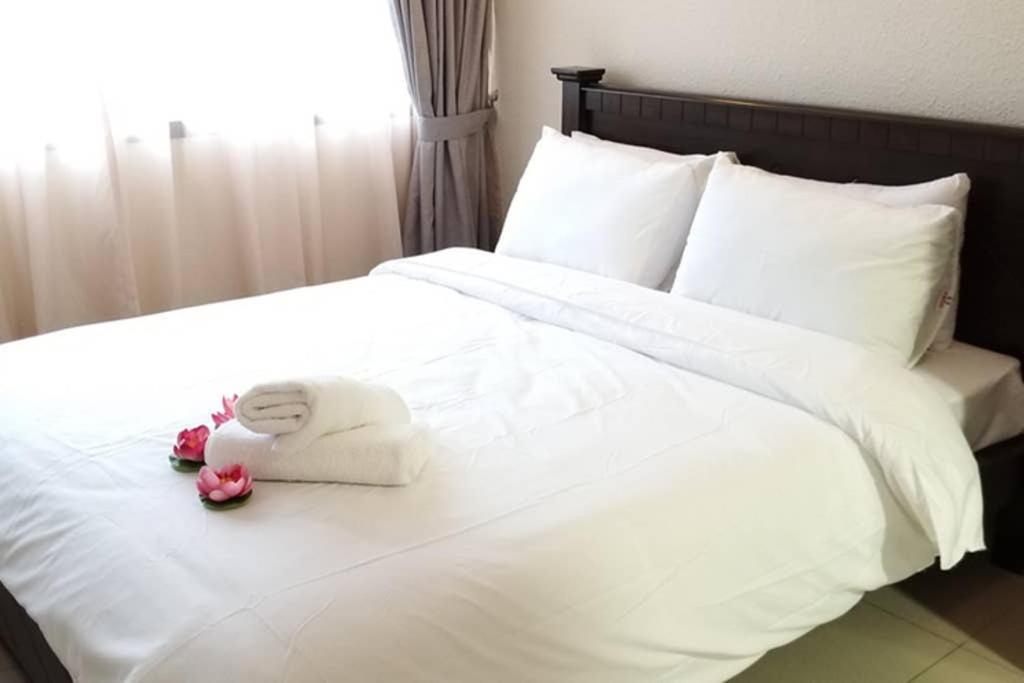 Poolview Resort Batu Ferringhi 502 - 2 Rooms Exterior photo