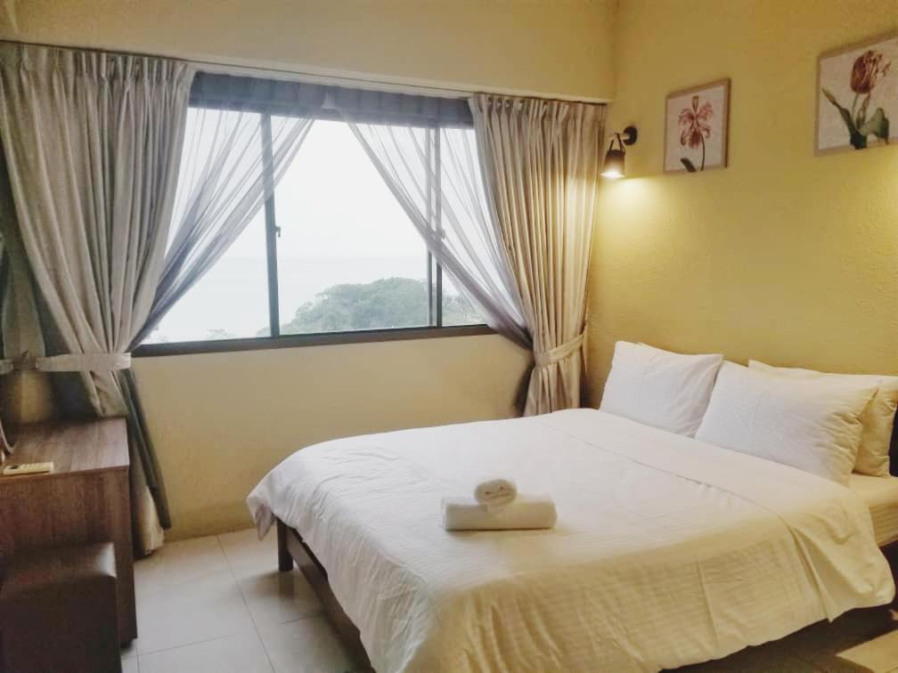 Poolview Resort Batu Ferringhi 502 - 2 Rooms Exterior photo